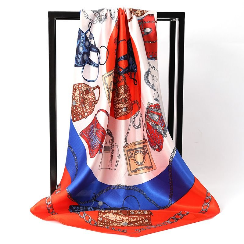 Women Fashion Geometric Chain Floral Printed Sanding Square Silk Scarf