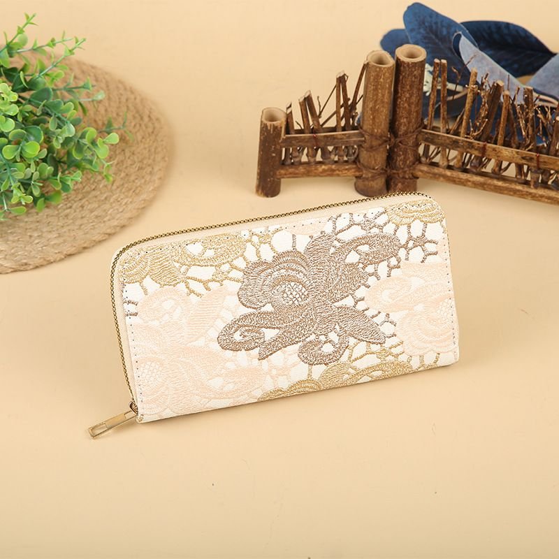 Women Fashion Creative Floral Embroidery Large Capacity Zipper Purses