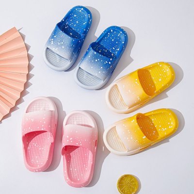 Kids Unisex Casual Cute Gradient Color Thick-Soled Flat Slippers