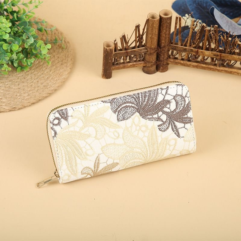 Women Fashion Creative Floral Embroidery Large Capacity Zipper Purses