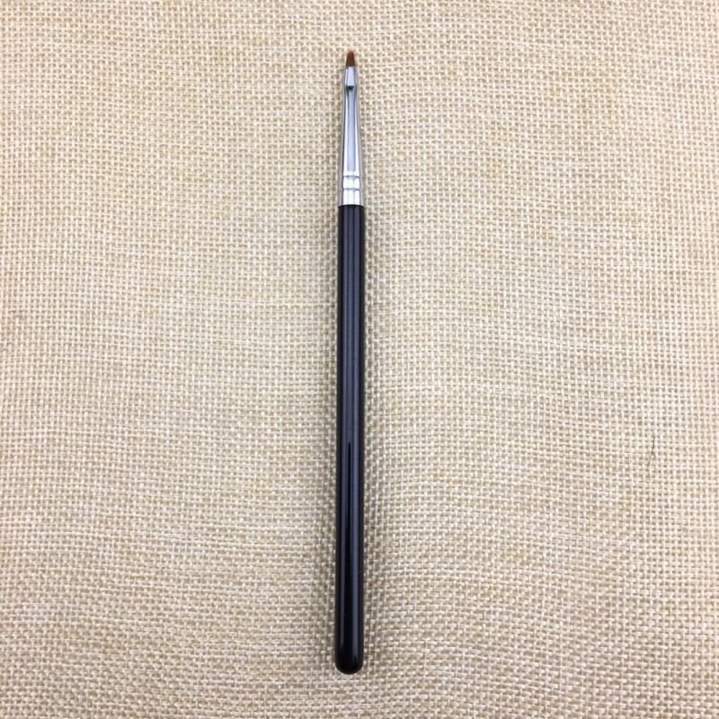 Portable Mini Size Flat Head Angled Eyeliner Brush