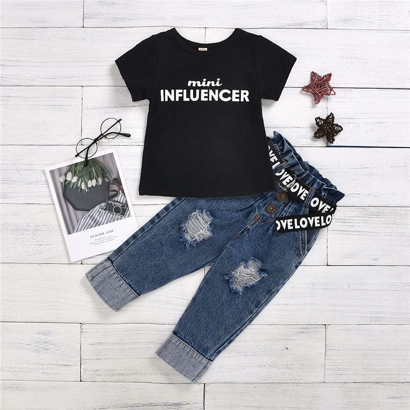 Girls Short Sleeve T-Shirt And Ripped Jeans With Belt Set