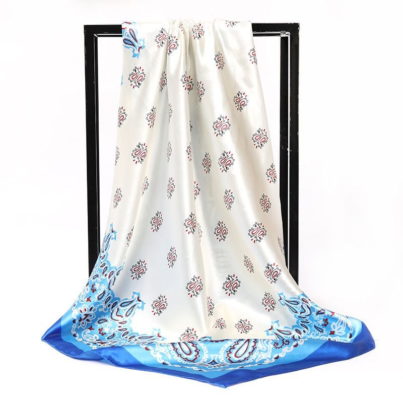 Women Fashion Geometric Chain Floral Printed Sanding Square Silk Scarf