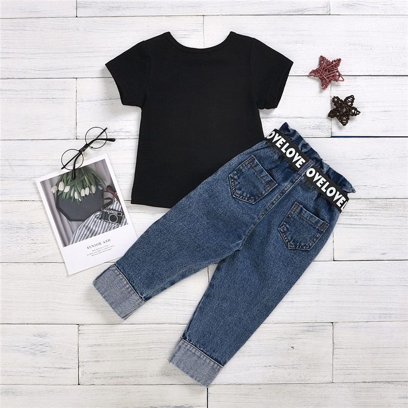 Girls Short Sleeve T-Shirt And Ripped Jeans With Belt Set