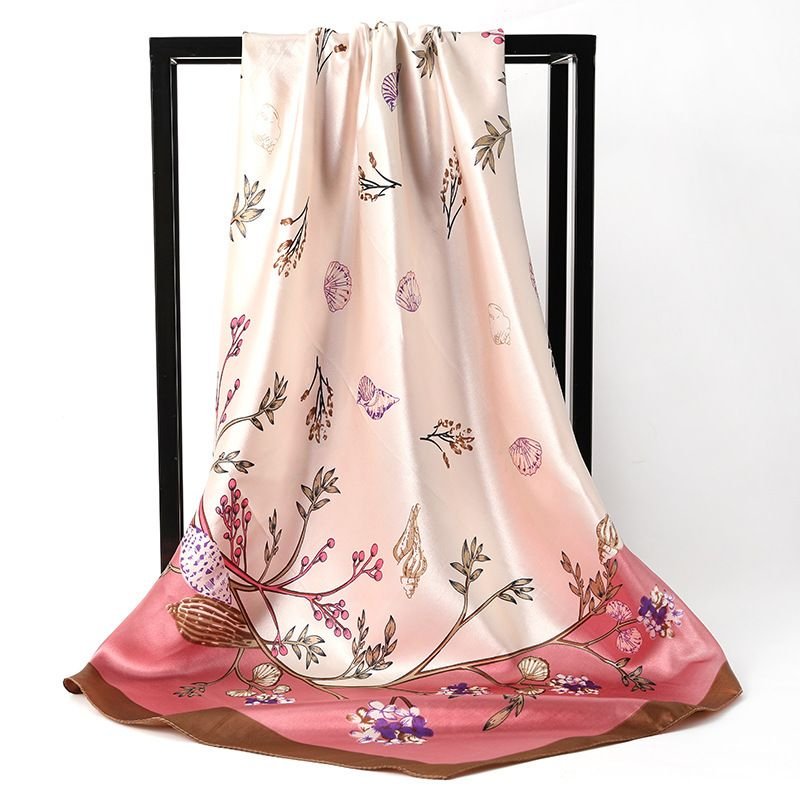 Women Fashion Geometric Chain Floral Printed Sanding Square Silk Scarf