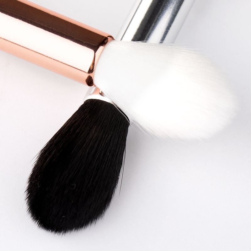 Professional Tapered Highlighter Bronzer Brush Eyes Blending Cosmetic Tools