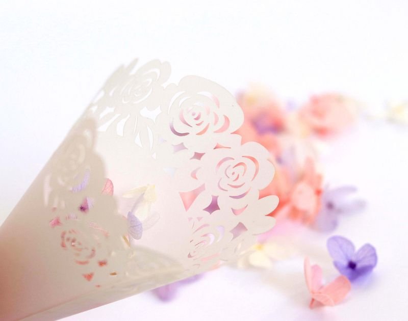 Simple Creative Wedding Laser Hollow Rose Confetti Paper Flower Flower Tube