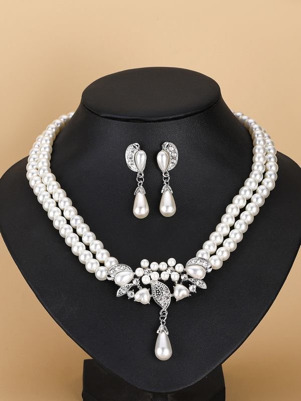 Women Fashion Exaggerated Pearl Rhinestone Necklace Earrings Jewelry Set