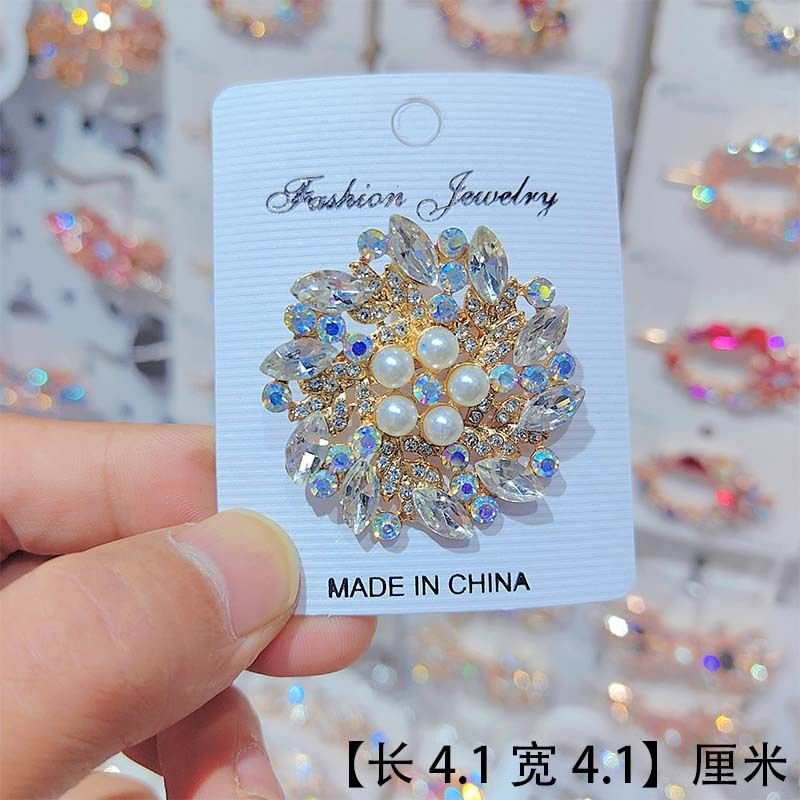 Women Fashion Creative Floral Pearl Rhinestone Anti-Light Brooch